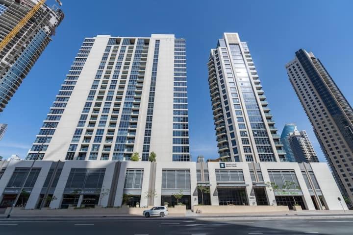ドバイVogue Downtown - Bellevue Towersアパートメント エクステリア 写真