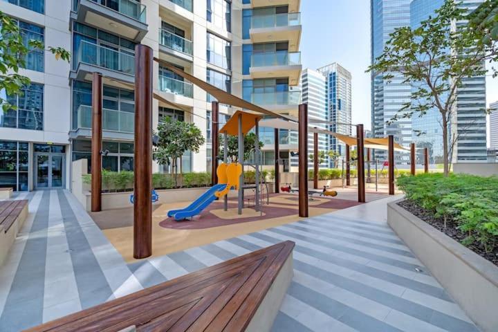 ドバイVogue Downtown - Bellevue Towersアパートメント エクステリア 写真